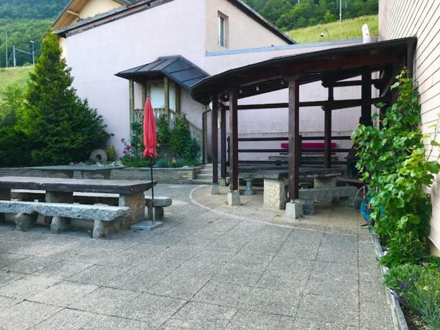 Auberge Pour Tous Vallorbe Exterior photo