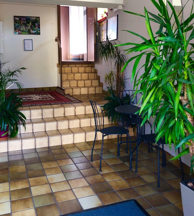 Auberge Pour Tous Vallorbe Exterior photo